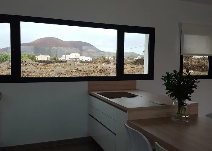 Montana Colorada Lajares