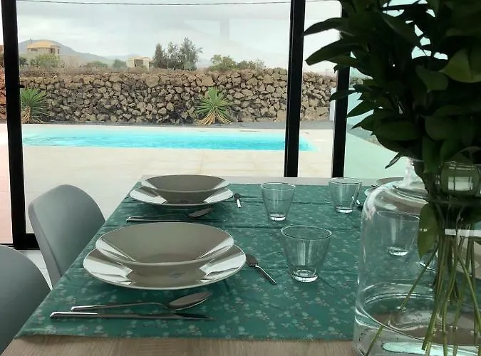 Montana Colorada * Lajares